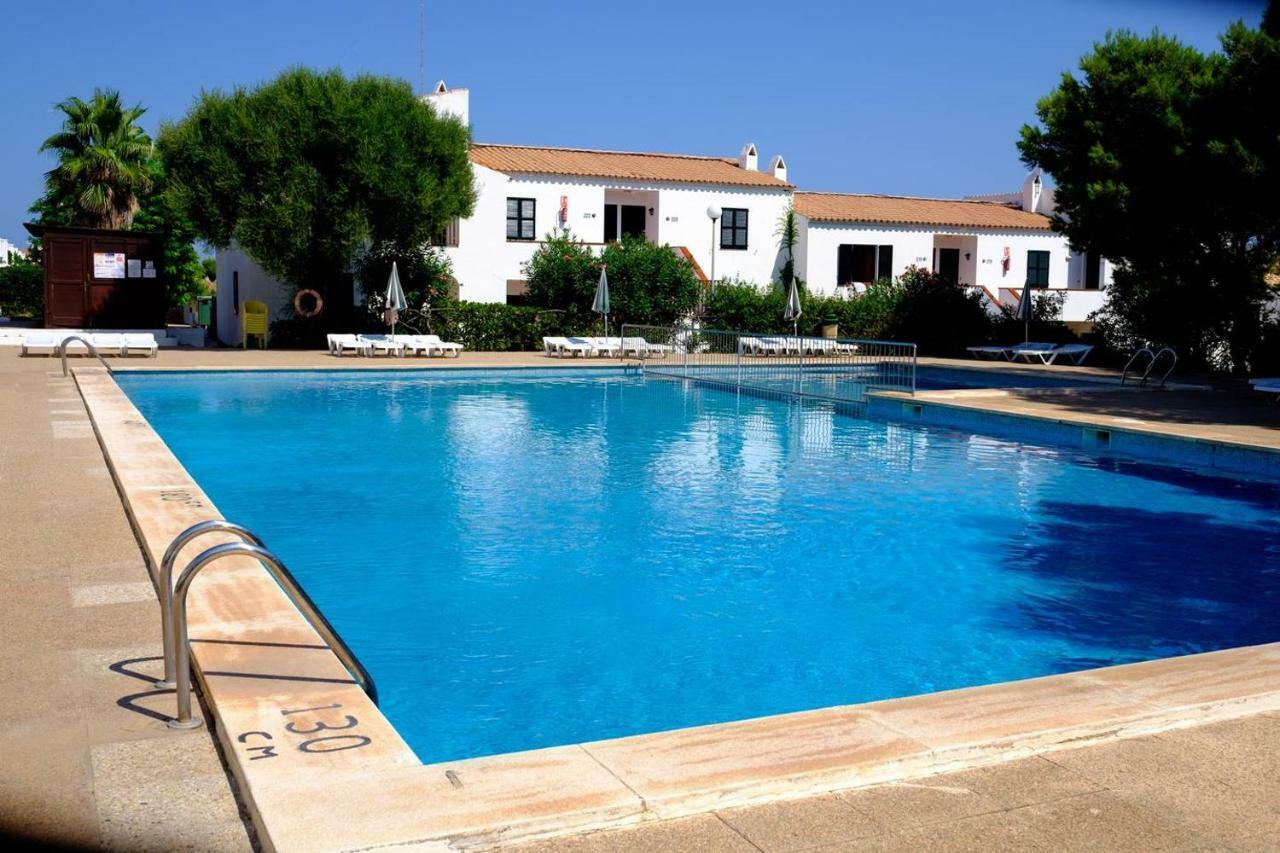 Апартаменты Vistas Al Mar Y La Piscina Ареналь-д'эн-Кастель Экстерьер фото